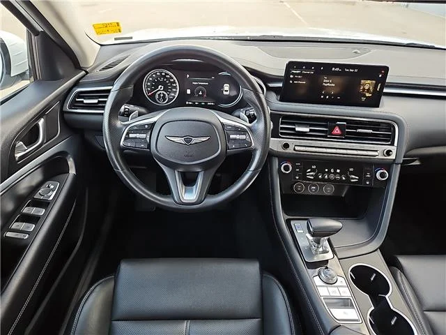 Used 2025 Uyuni White Genesis 2.5T All-Wheel Drive image 7
