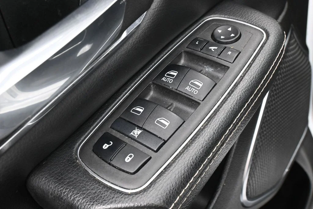 Used 2024 Bright White Clearcoat Ram Laramie image 13