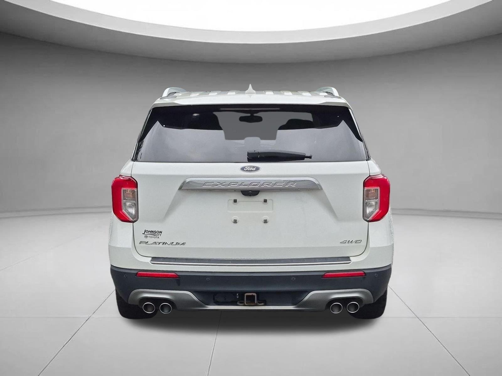 Used 2022 Star White Metallic Tri-Coat Ford Platinum image 4