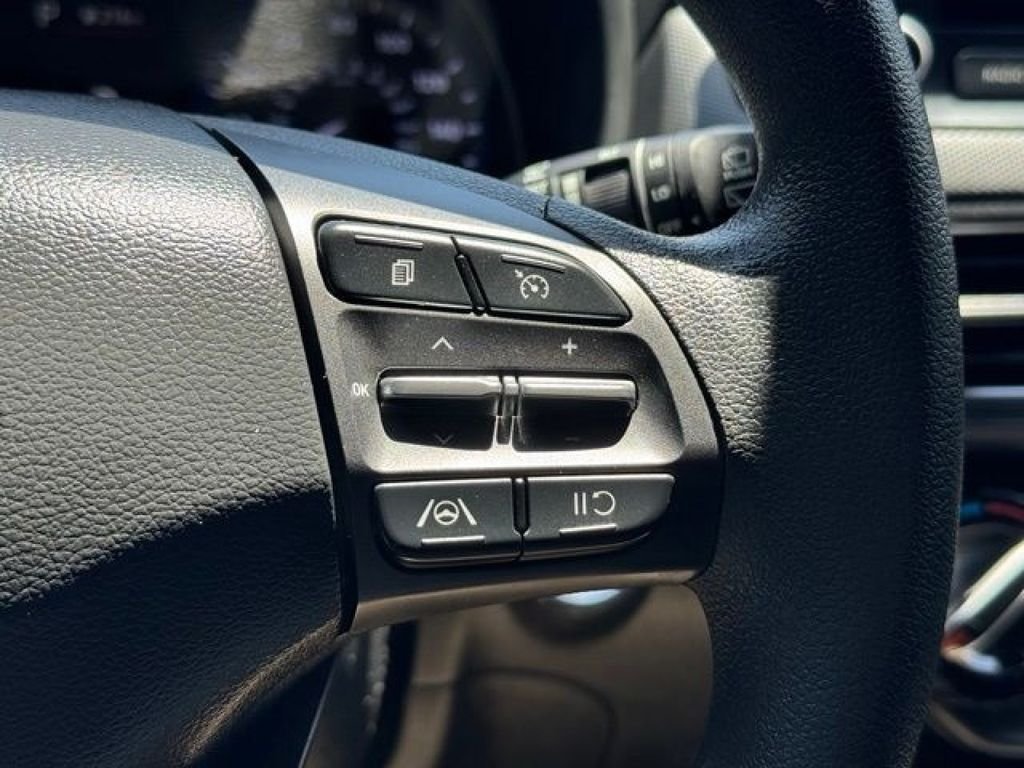 Used 2022 Thunder Gray Hyundai SEL image 12