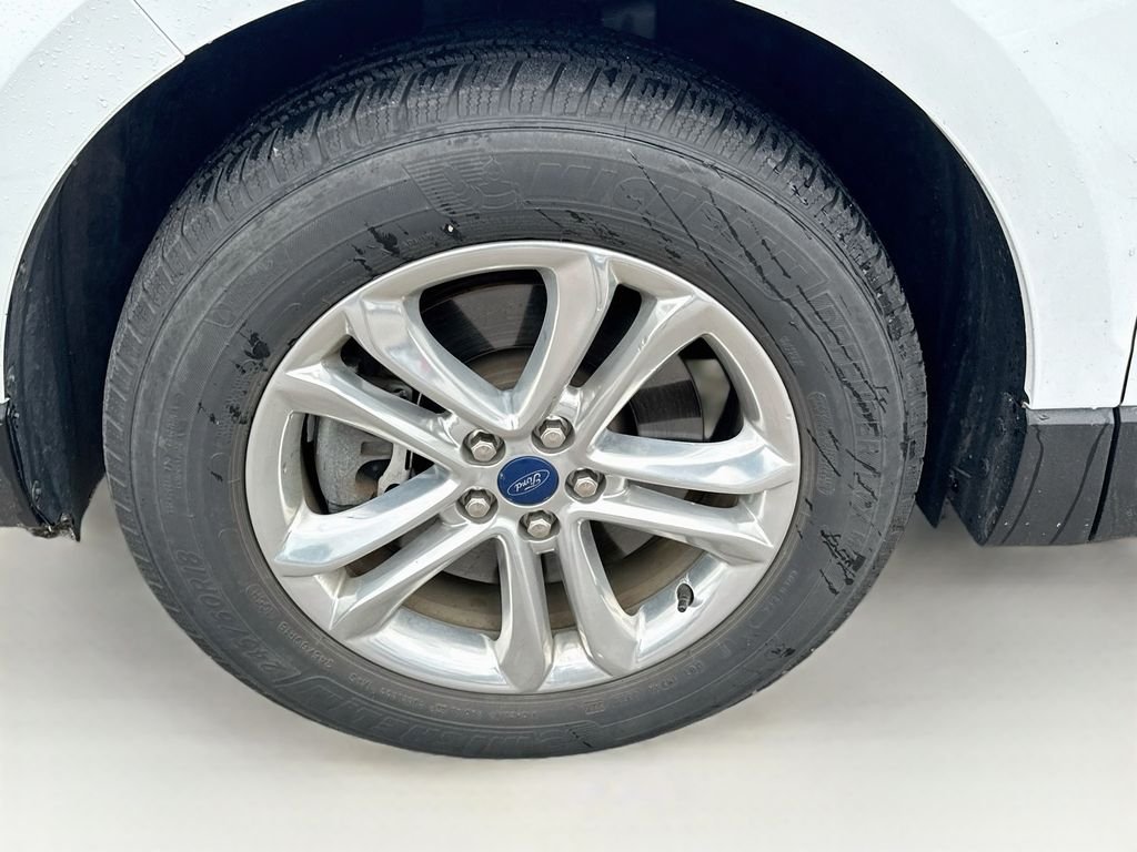 Used 2016 White Ford SEL image 33