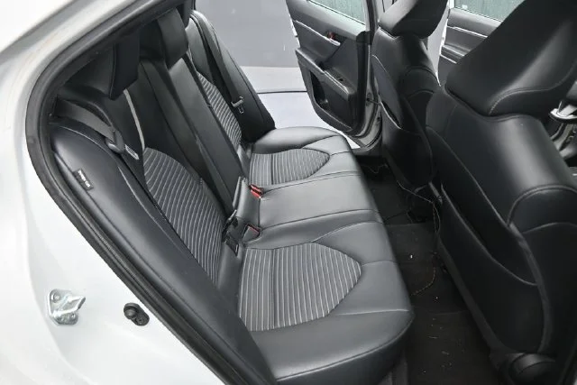 Used 2022 White Toyota SE image 16