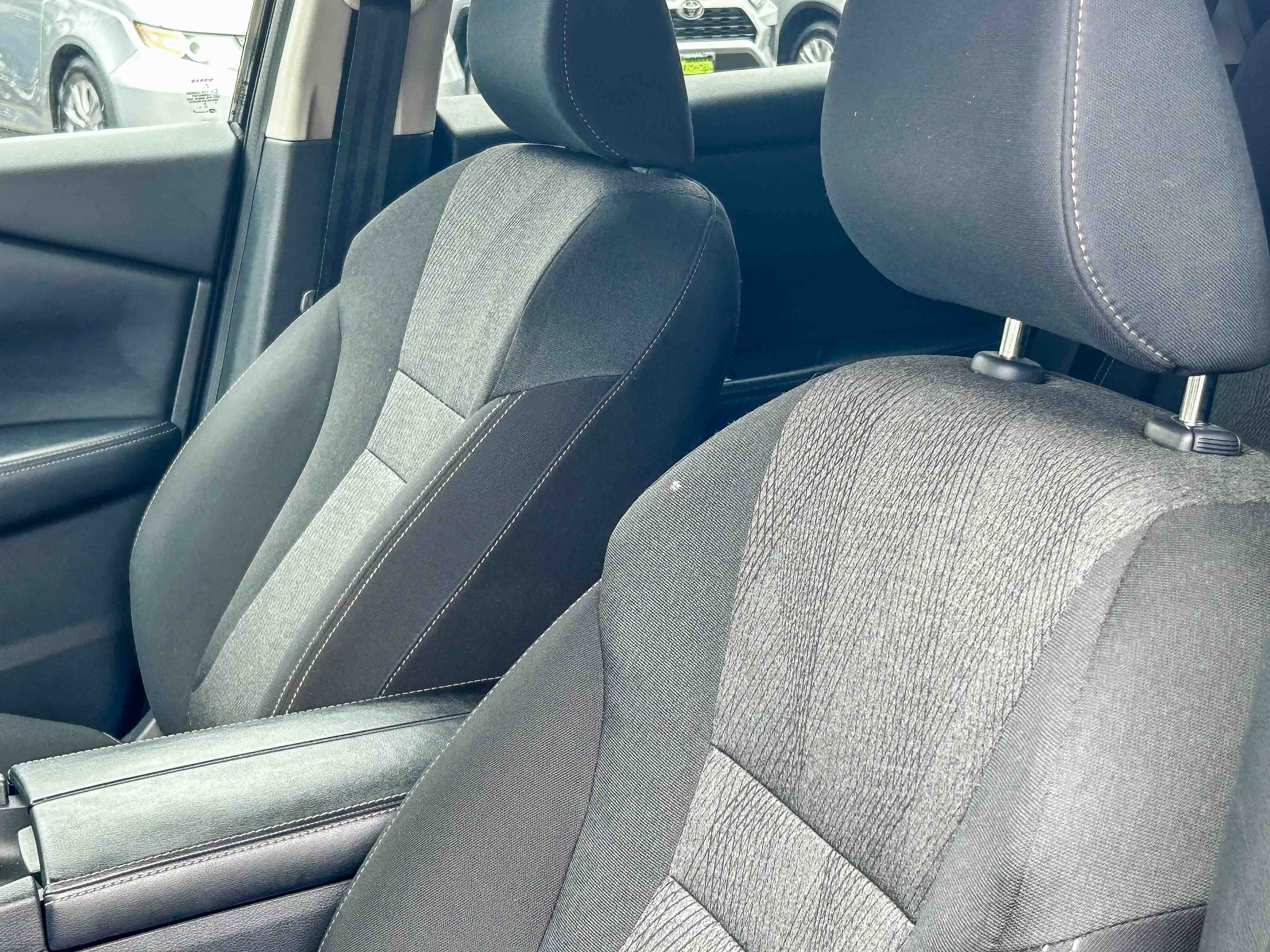 2025 Nissan Rogue SV - Photo 23