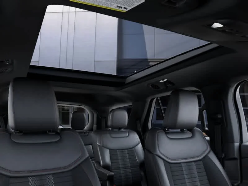 New 2027 Avalanche Gray Ford ST-Line image 22