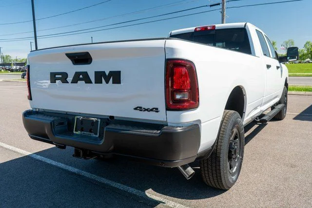 New 2026 Bright White Clear-Coat Exterior Paint RAM Tradesman image 5