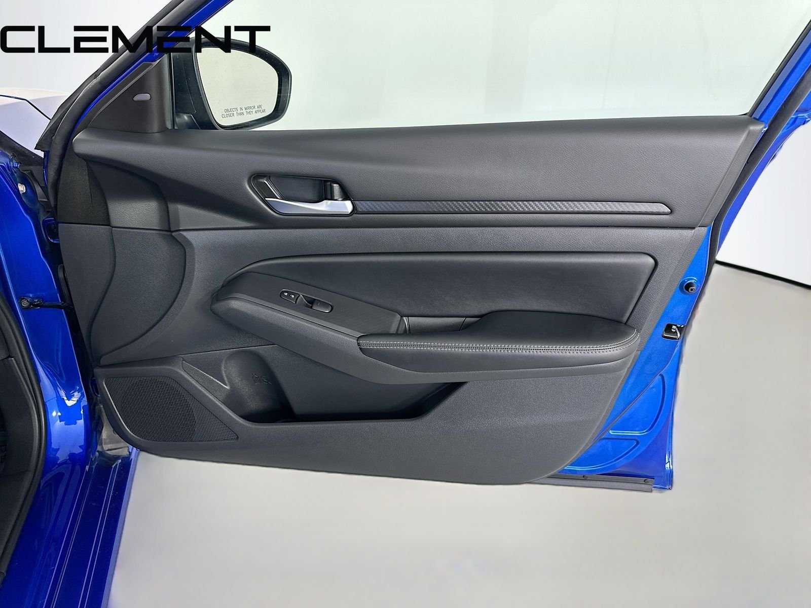2025 Nissan Altima SV - Photo 34