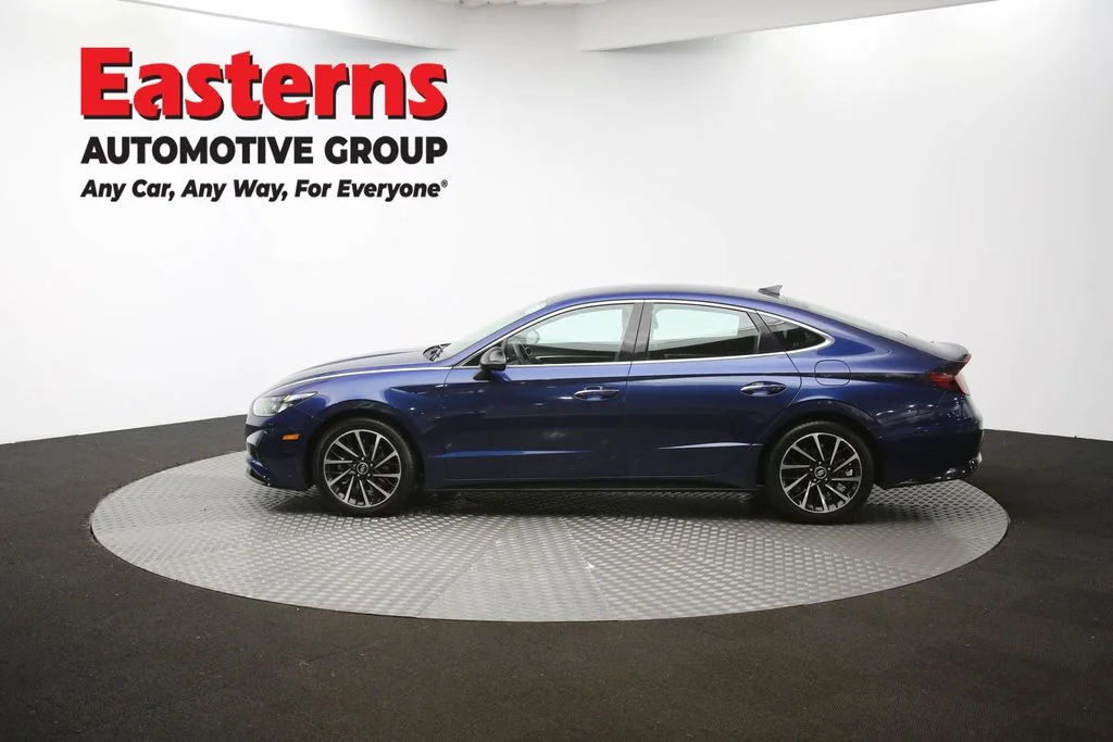 Used 2020 Blue Hyundai SEL Plus image 58