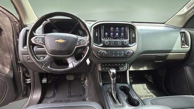 Used 2022 Gray Chevrolet Z71 image 10