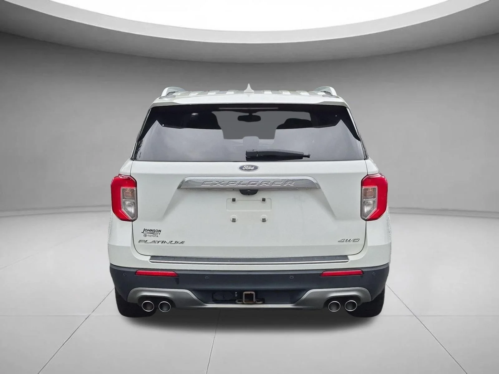 Used 2022 Star White Metallic Tri-Coat Ford Platinum image 4
