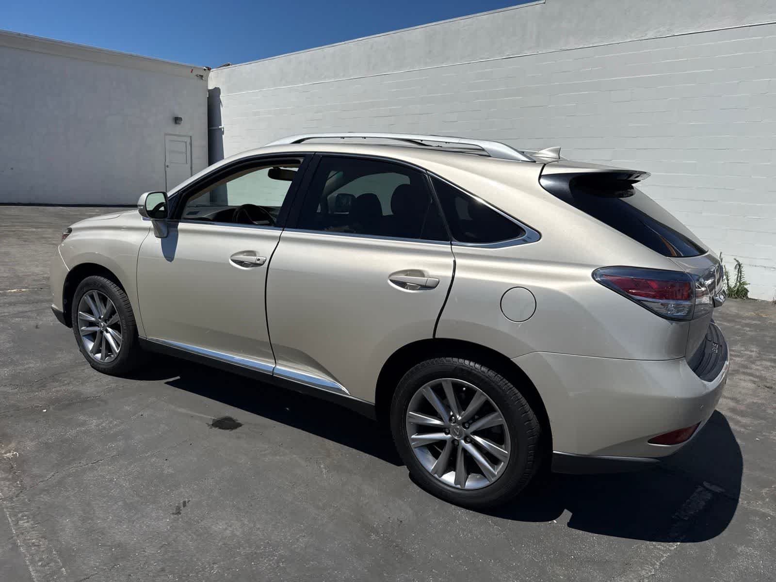 Used 2014 Satin Cashmere Metallic Lexus  image 19