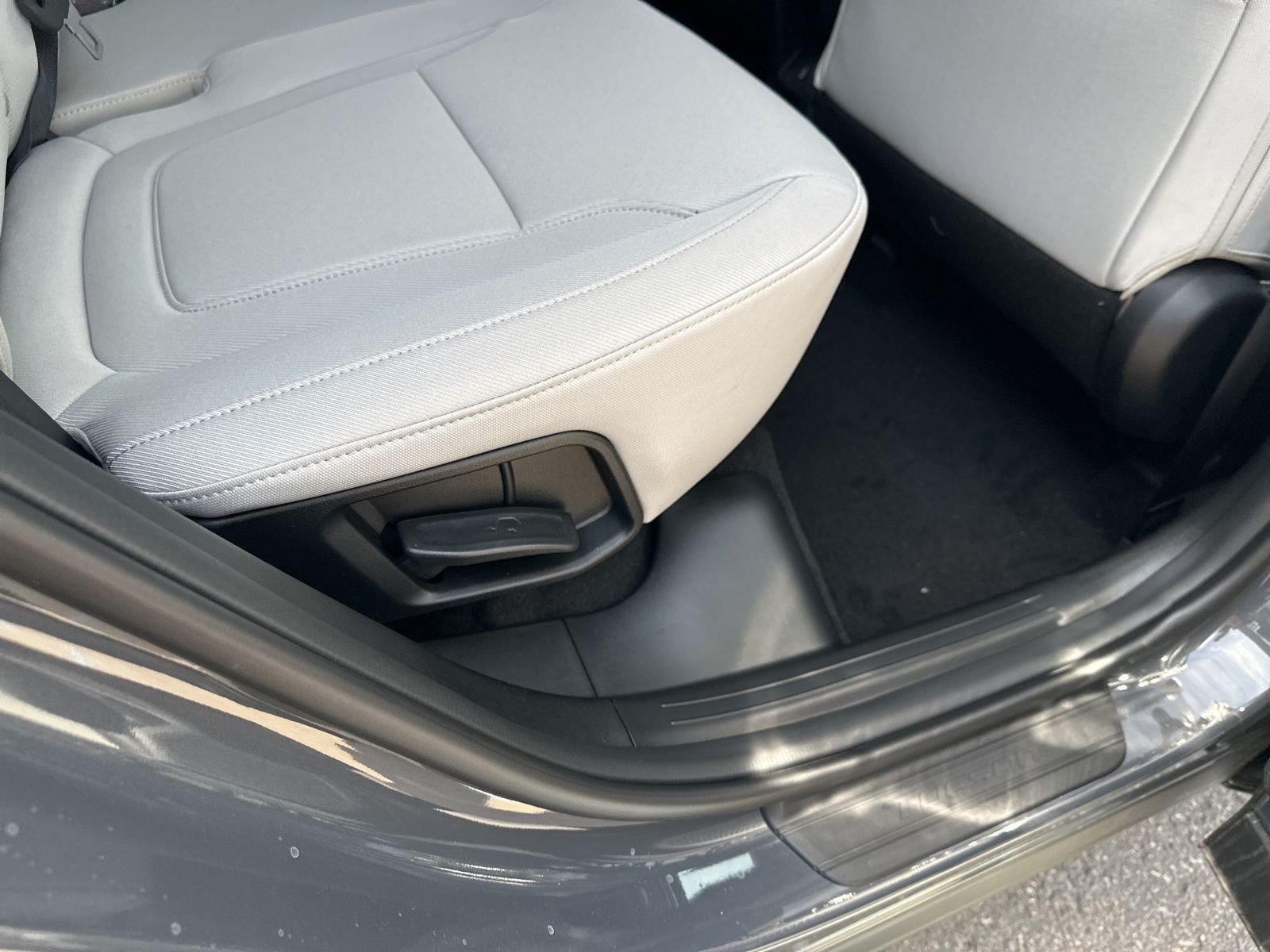 New 2026 Gray Hyundai SEL AWD image 30