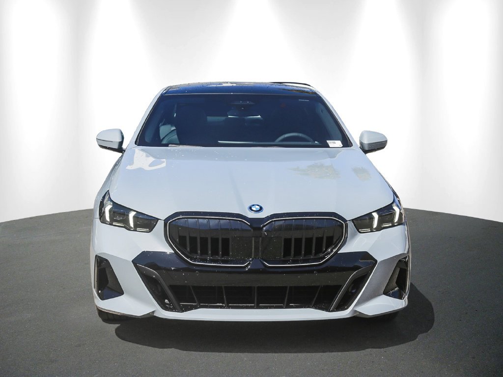 2027 BMW 5 Series photo 2