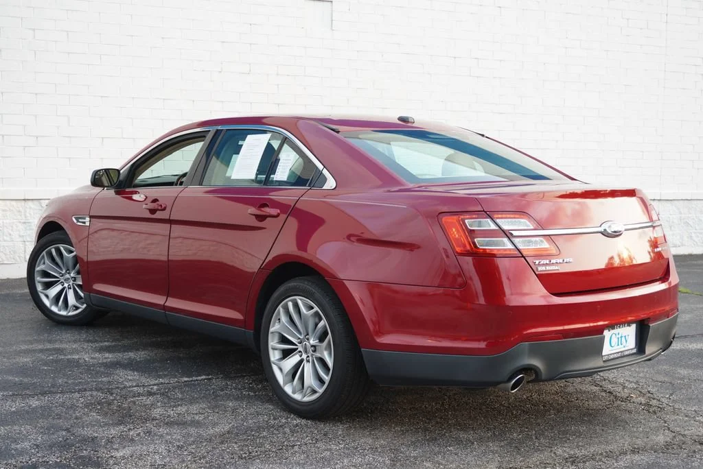 Used 2015 Red Ford Limited image 8