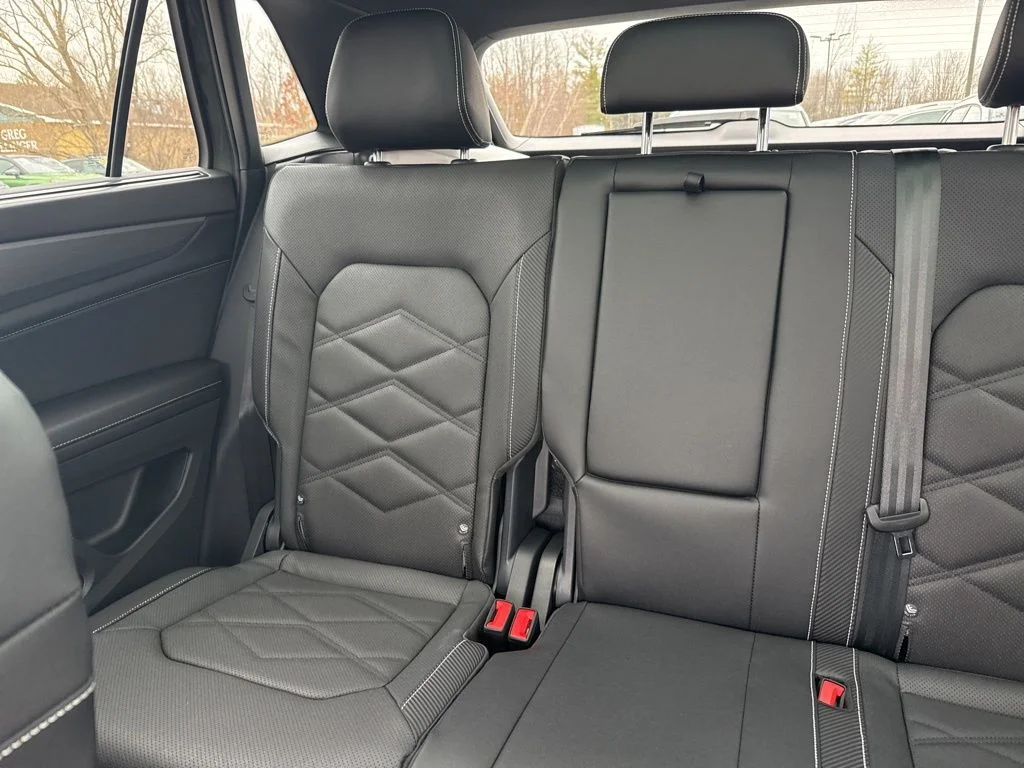 2026 Volkswagen Atlas Cross Sport SE w/Tech - Photo 13