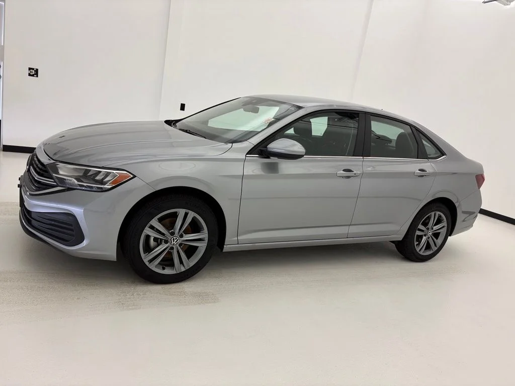 Used 2024 Silver Volkswagen 1.5T SE image 16