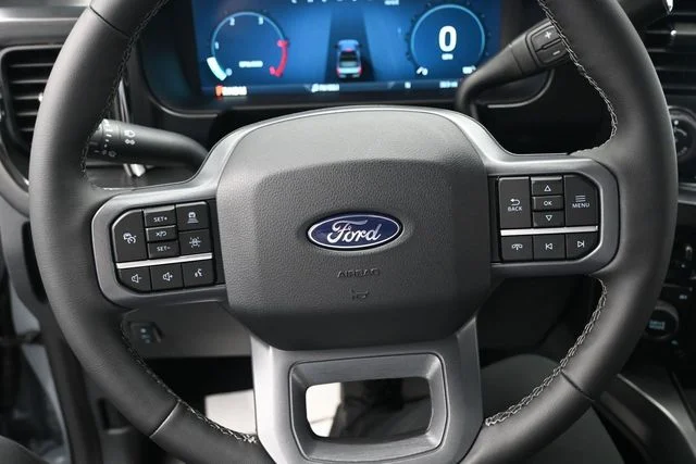 New 2027 Glacier Gray Metallic Tri-Coat Ford F-250® Lariat® image 10