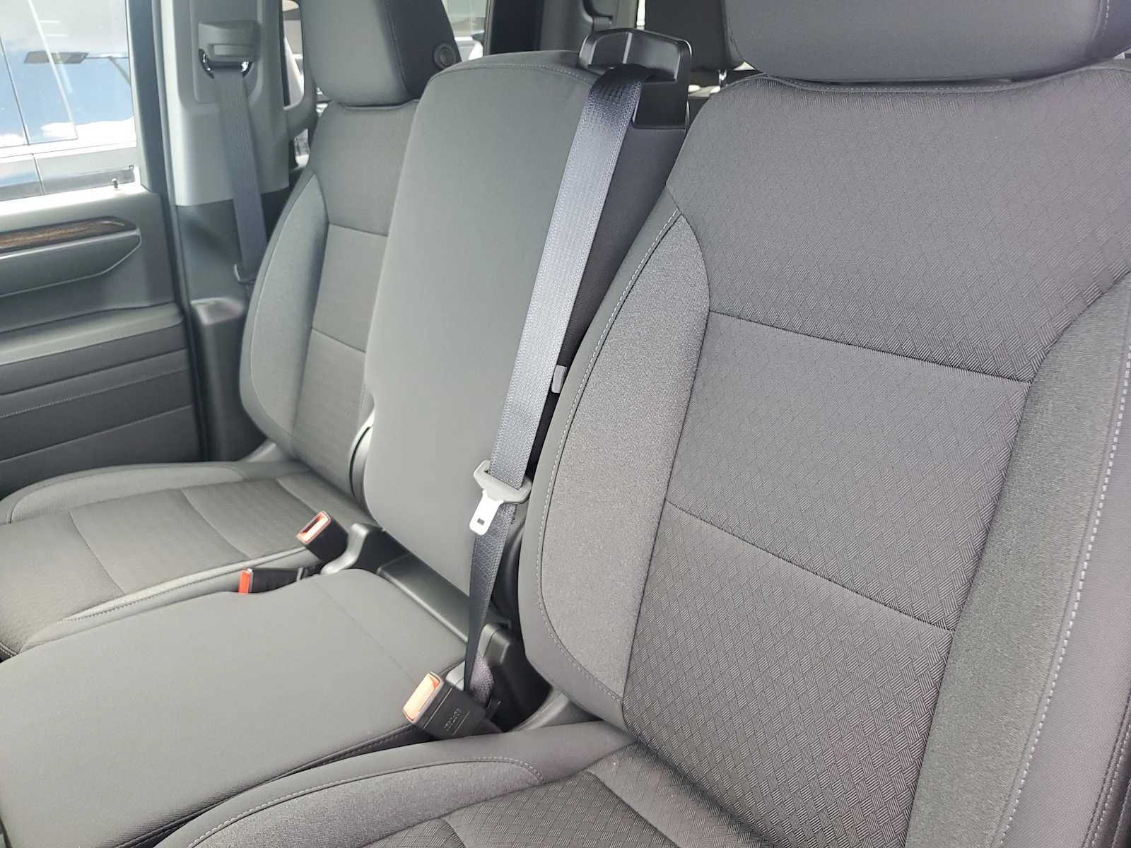 New 2026 Onyx Black GMC SLE image 33