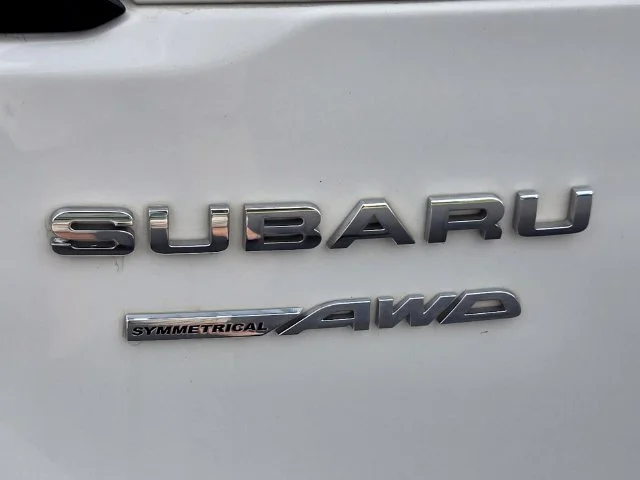Used 2020 White Subaru Premium image 17