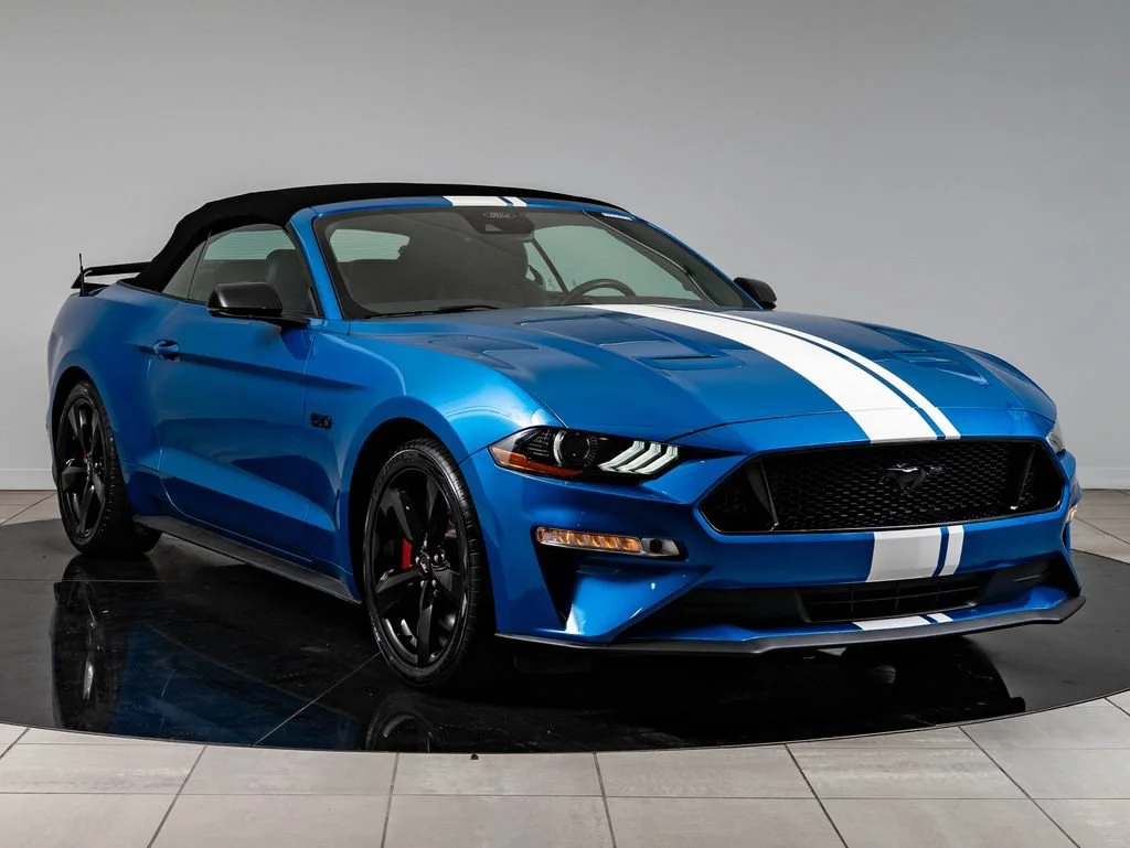 Used 2021 Velocity Blue Metallic Ford GT Premium image 6