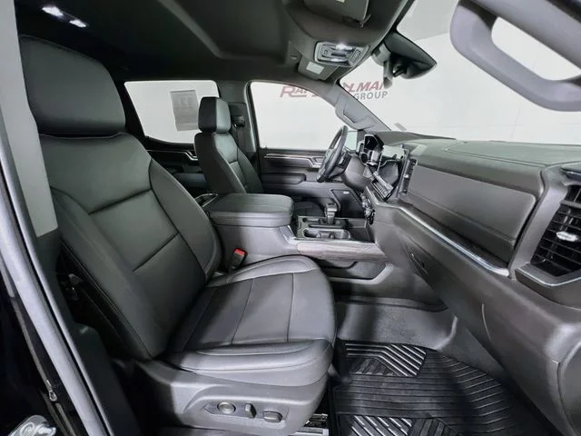 Used 2026 Black Chevrolet LTZ image 41