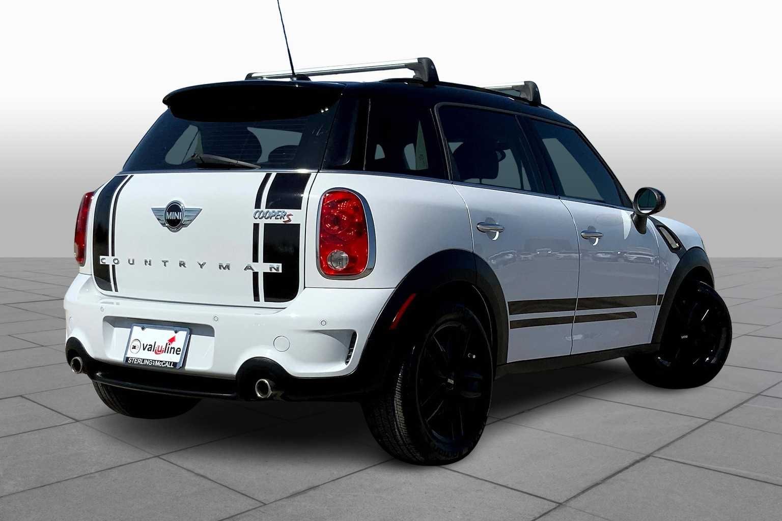 Used 2016 Light White MINI S image 13
