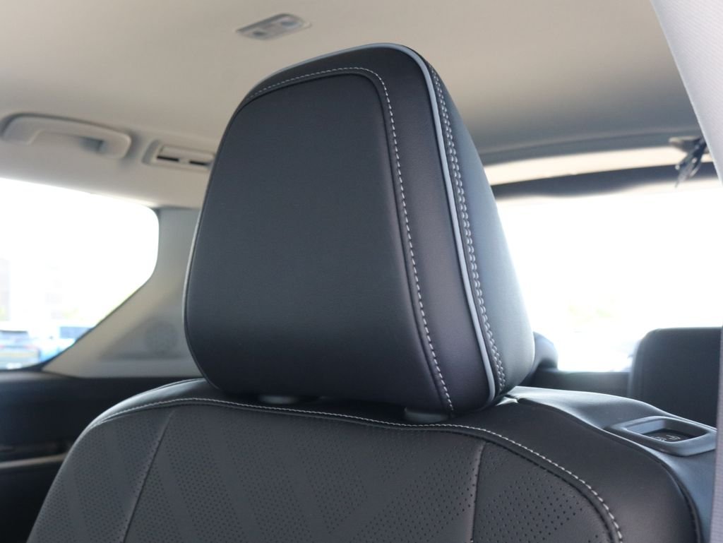 New 2026 BLACK OBSIDIAN INFINITI Luxe 4WD image 37
