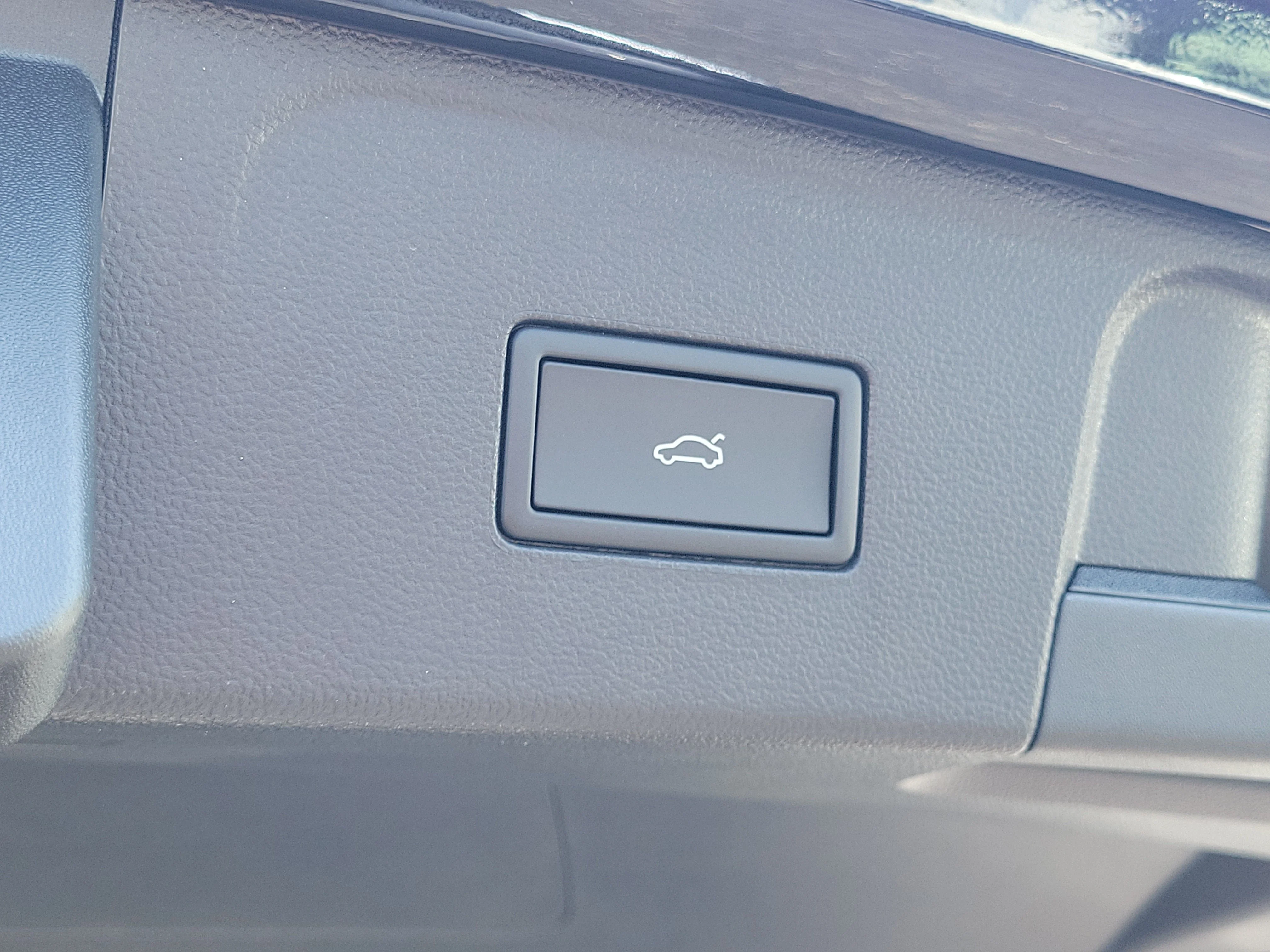 New 2026 Black Volkswagen SE w/Technology image 13