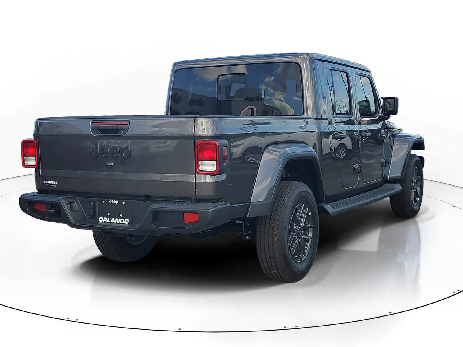 New 2026 Granite Crystal Metallic Clearcoat Jeep Sport S image 4