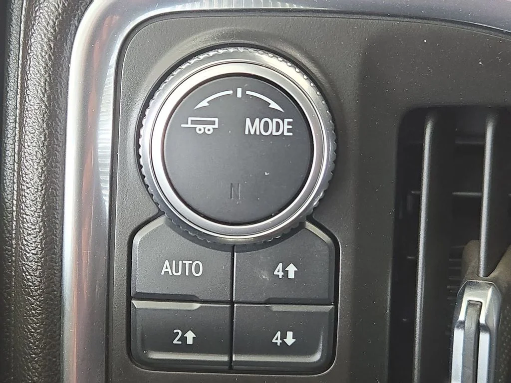 Used 2021 White GMC Elevation image 52