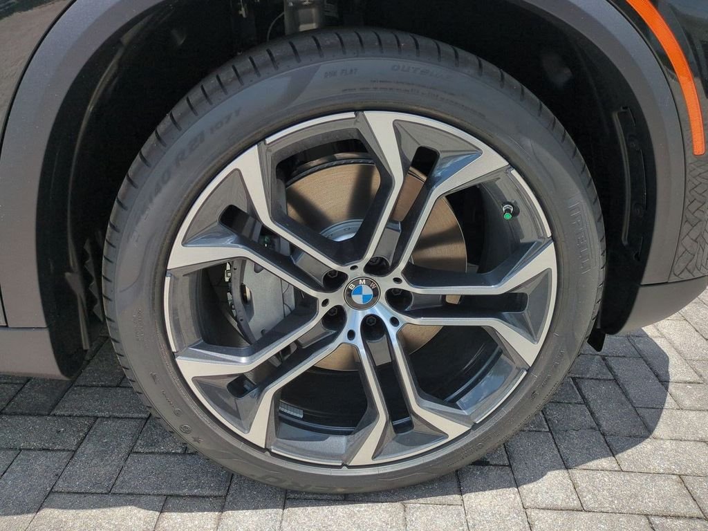 New 2026 Black Sapphire Metallic BMW xDrive50e image 11