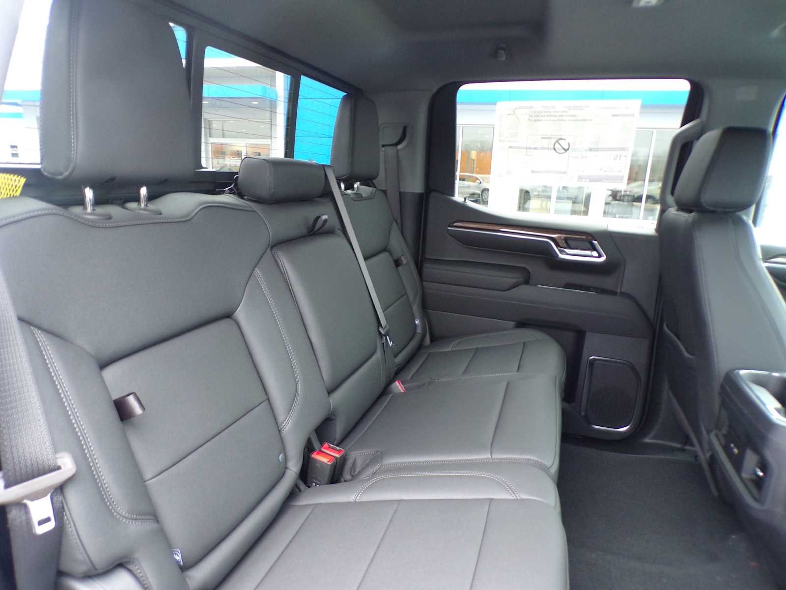 2026 Chevrolet Silverado 1500 LT Trail Boss - Photo 9