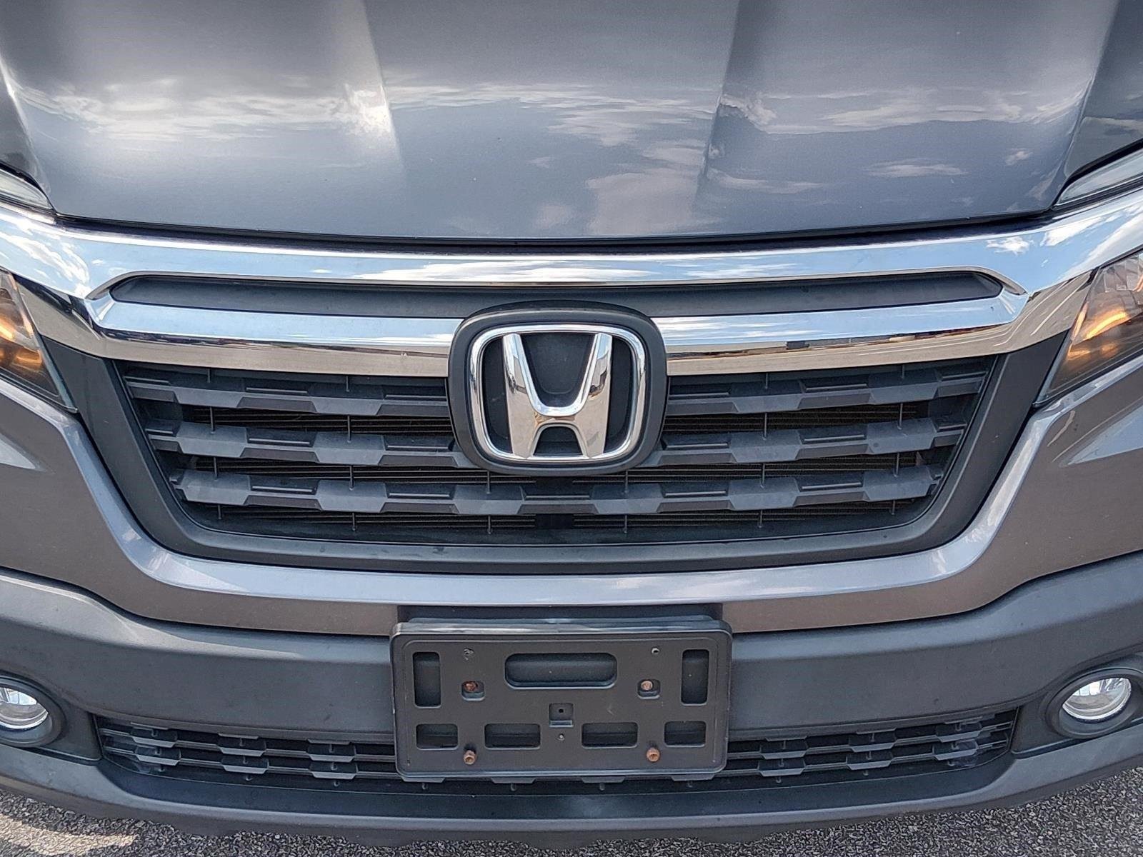 Used 2019 Modern Steel Metallic Honda RTL image 9