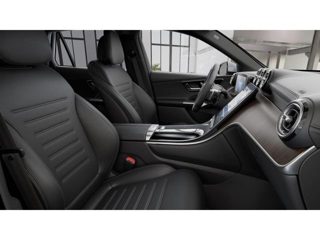 Certified Used 2026 White Mercedes-Benz GLC 300 image 4