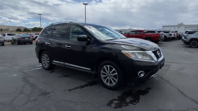 Used 2016 Nissan Pathfinder SL with VIN 5N1AR2MM5GC662907 for sale in Elko, NV