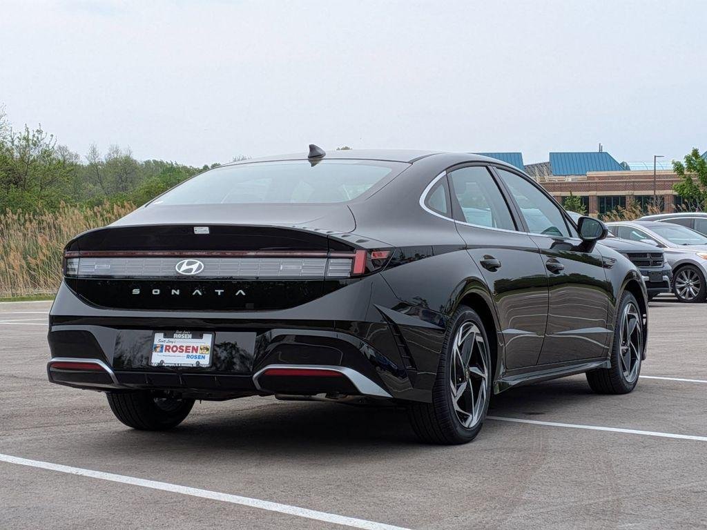 New 2026 Black Hyundai SEL Sport image 7
