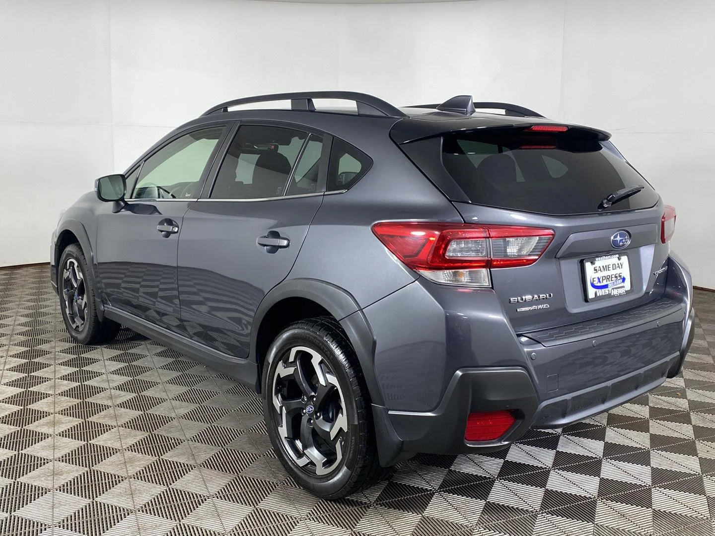 Used 2021 Magnetite Gray Metallic Subaru Limited image 8