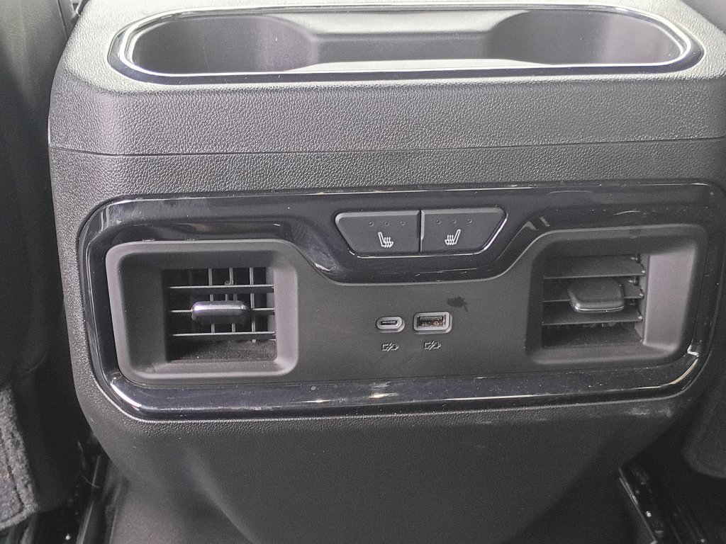 Used 2025 White GMC AT4X image 21