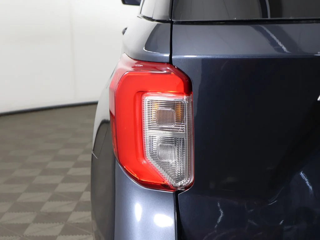 Used 2024 Blue Ford XLT image 11