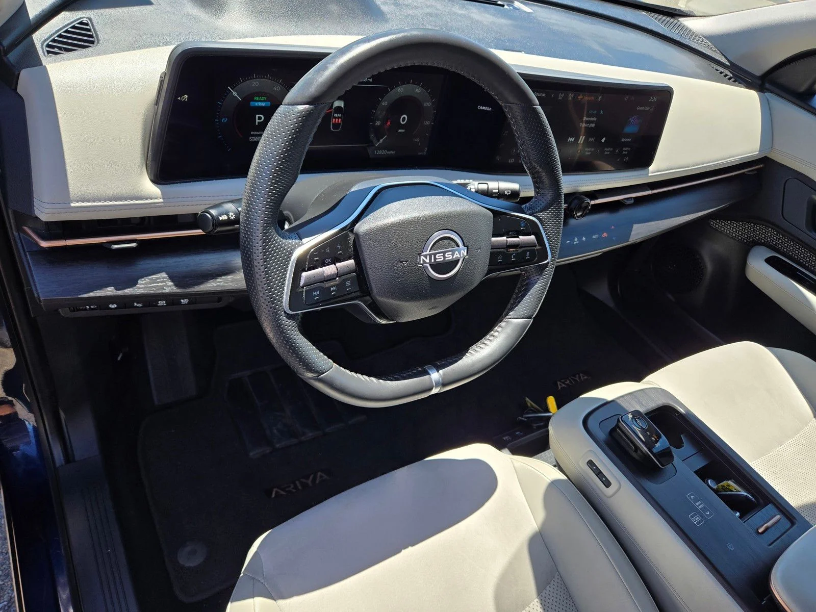 Used 2025 Deep Ocean Blue Pearl/Black Diamond Pearl Nissan ENGAGE image 18