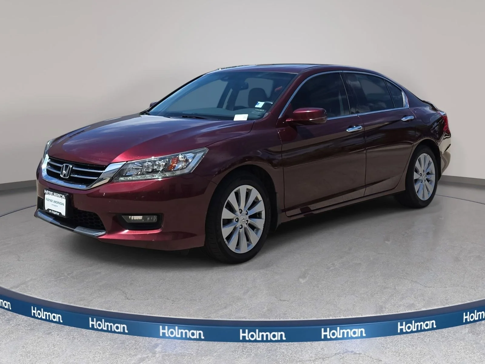 Used 2014 Basque Red Pearl II Honda Touring image 1