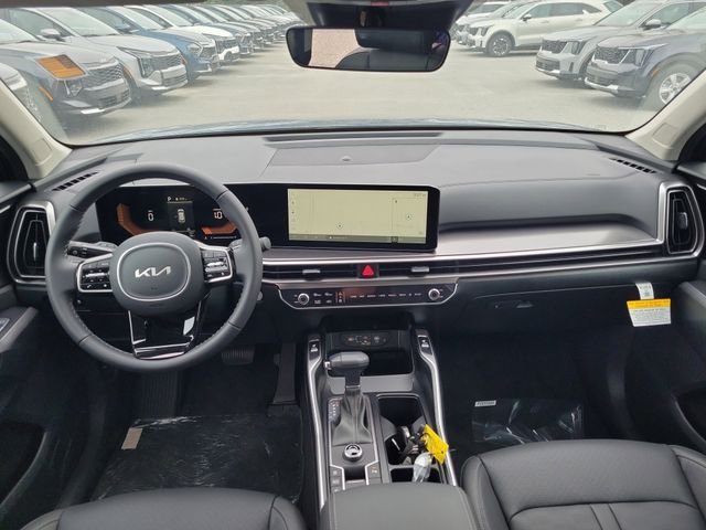 2025 Kia Sorento S - Photo 24