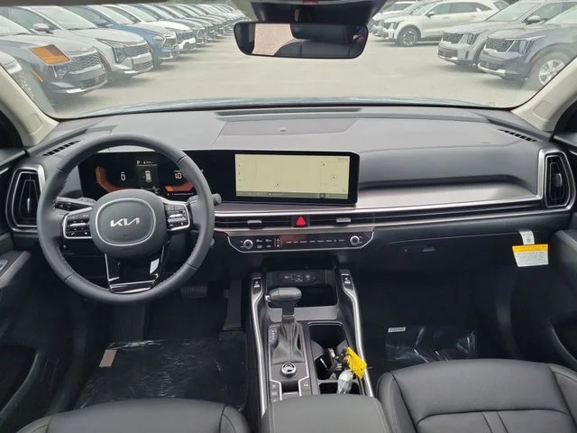 2025 Kia Sorento S - Photo 24