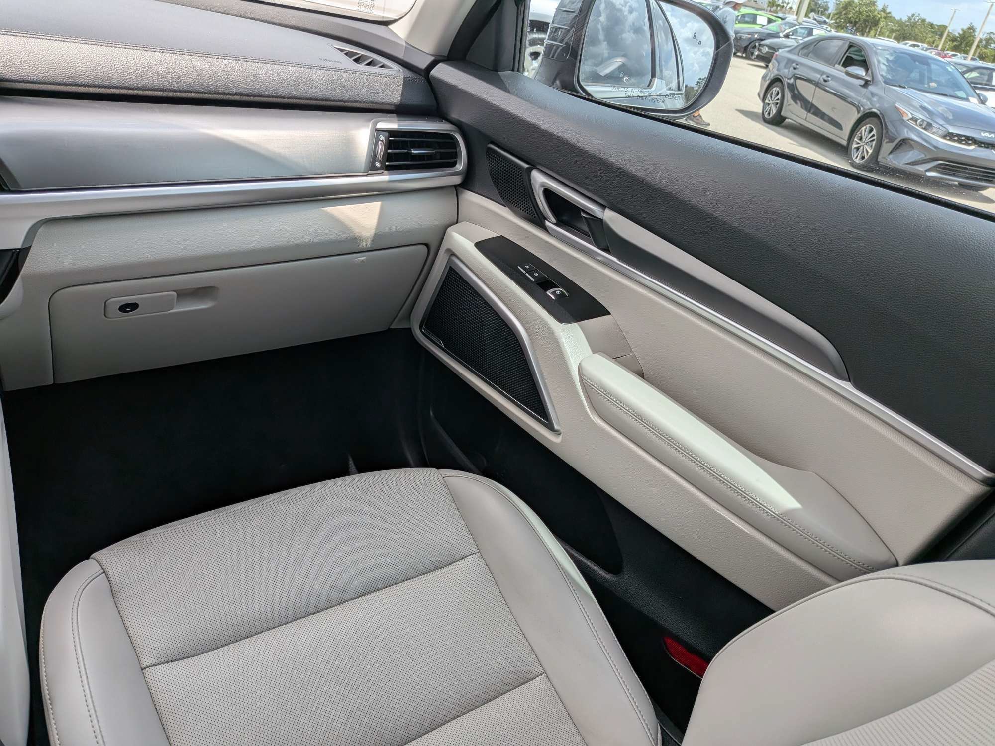 Used 2021 Gravity Grey Kia S image 25