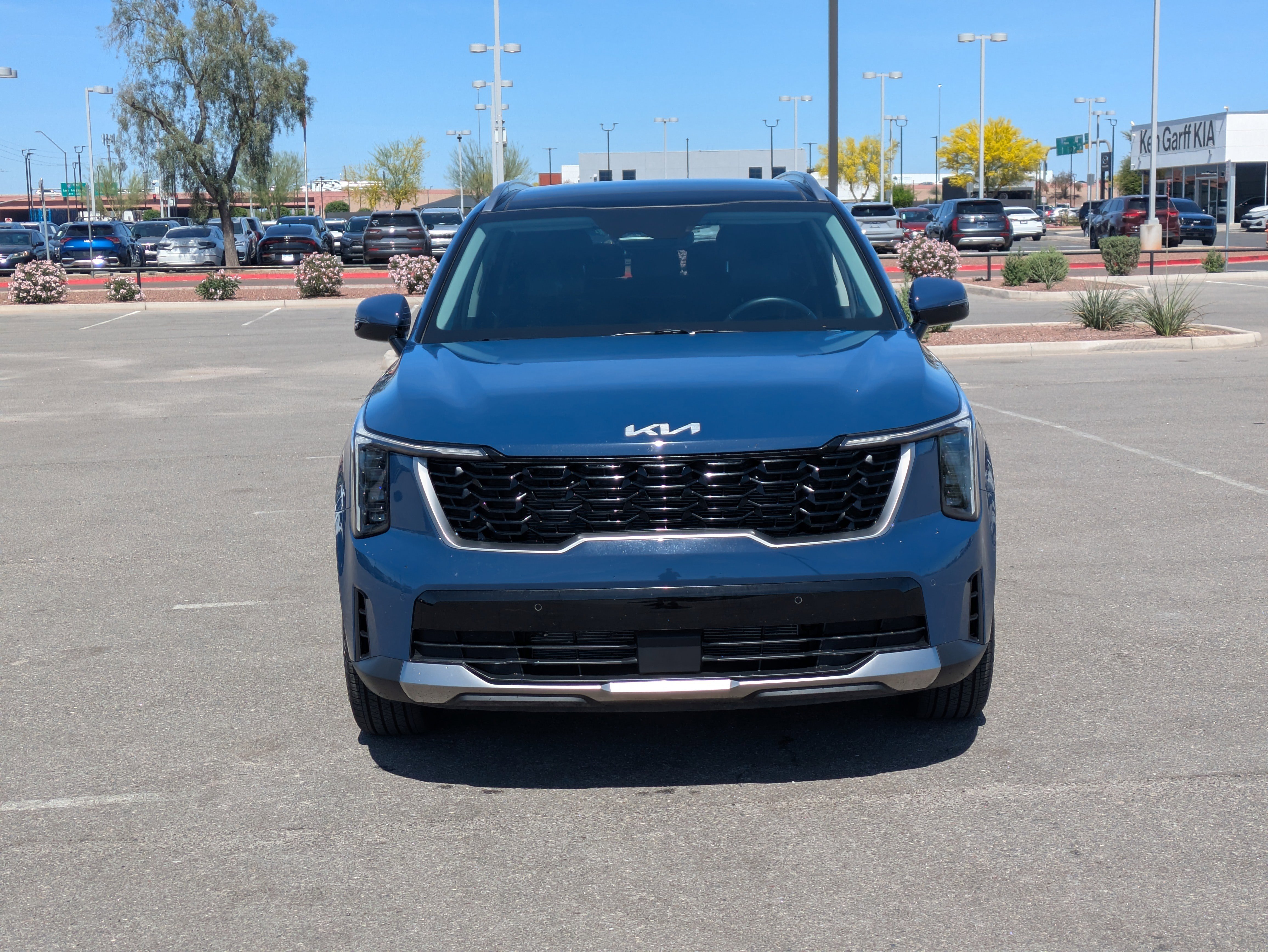 2025 Kia Sorento S - Photo 8