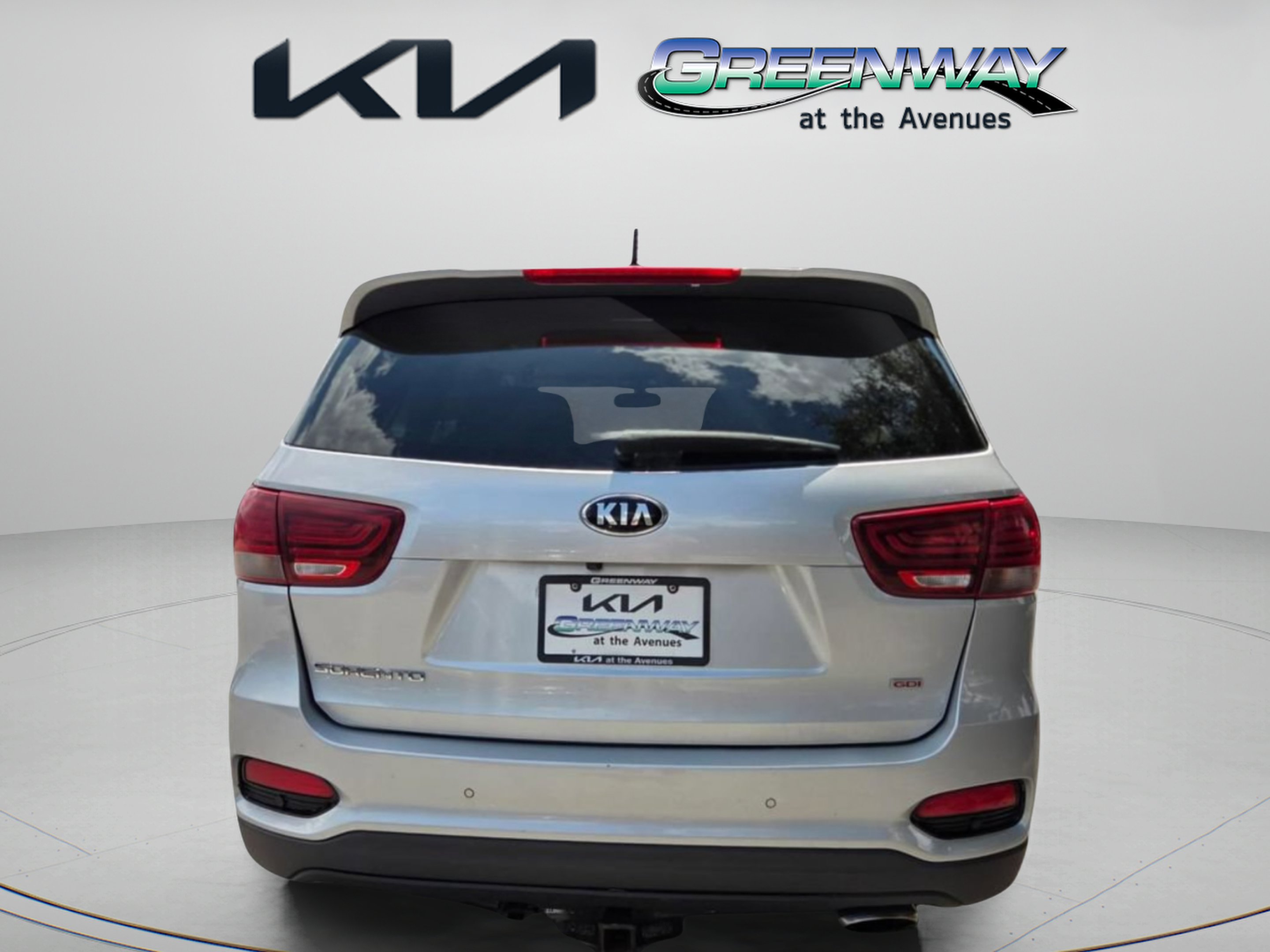 Used 2020 Sparkling Silver Kia LX image 6