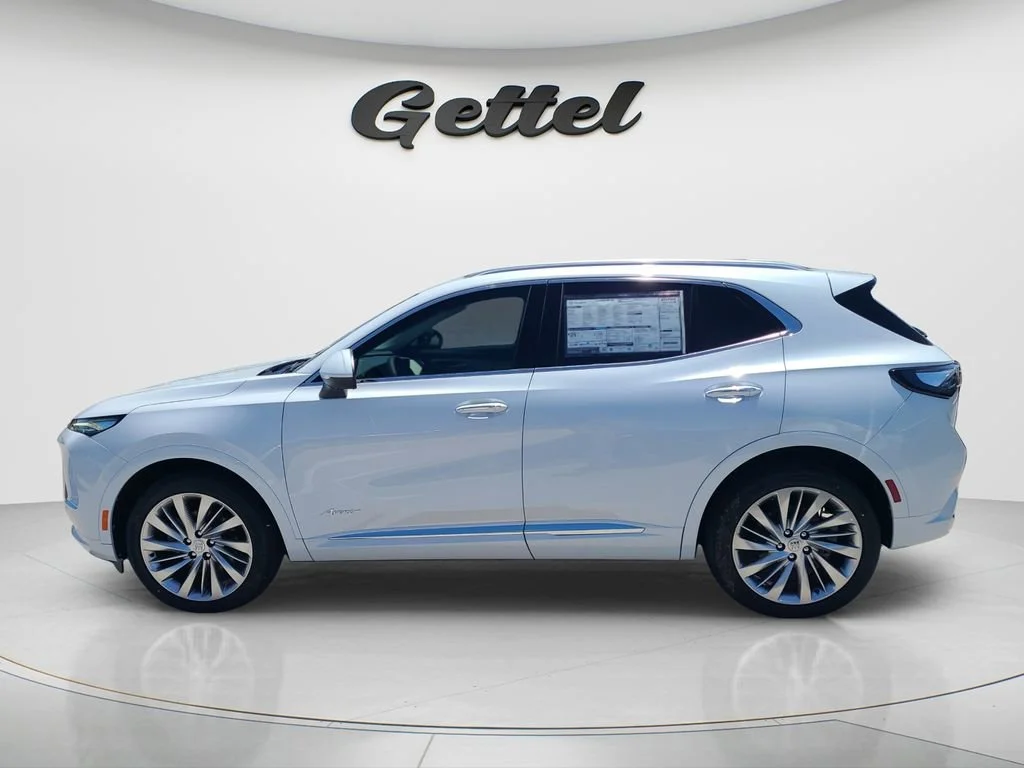 New 2026 Iridescent White Tricoat Buick Avenir image 8