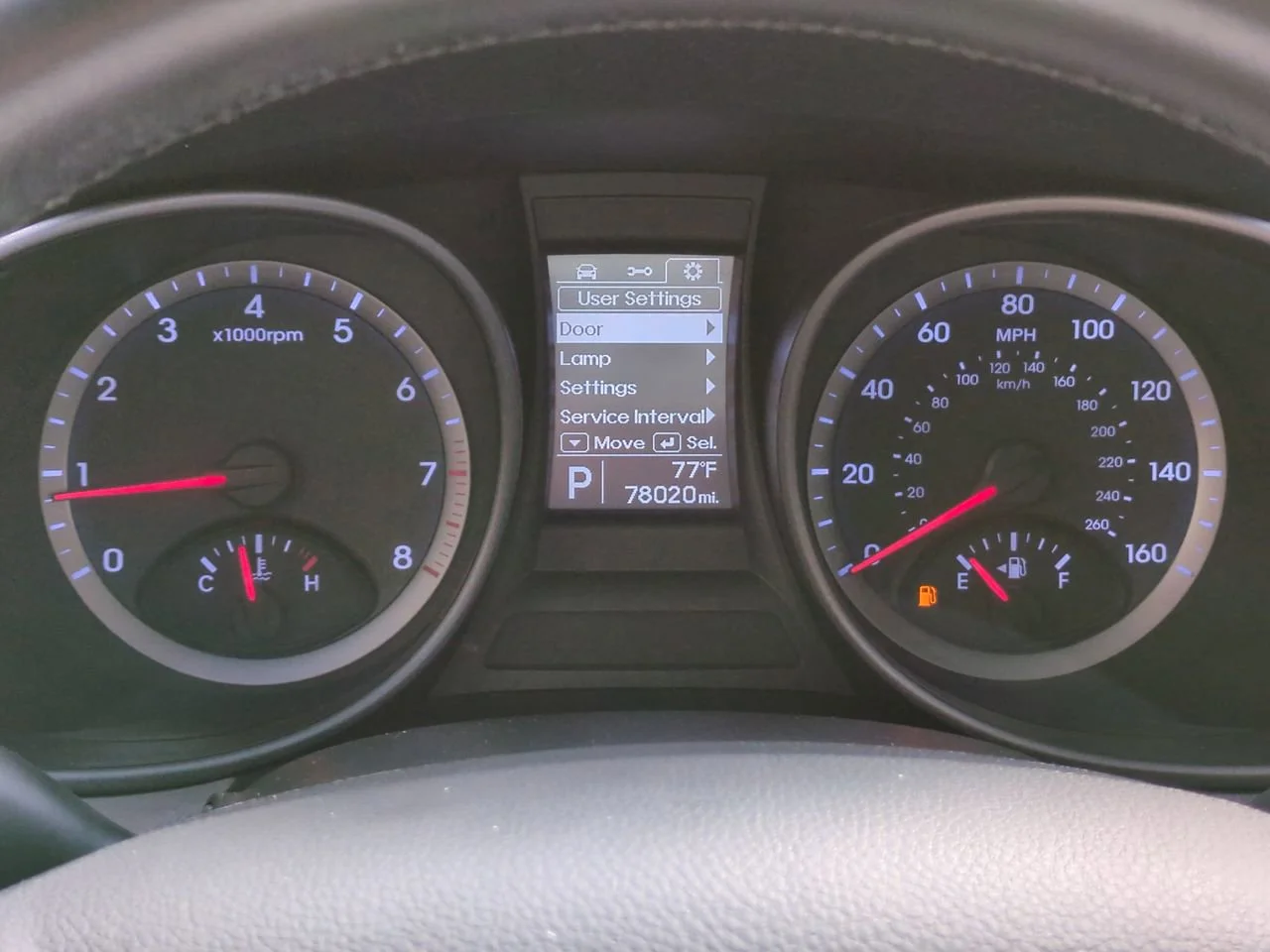 Used 2014 Mineral Gray Hyundai  image 22