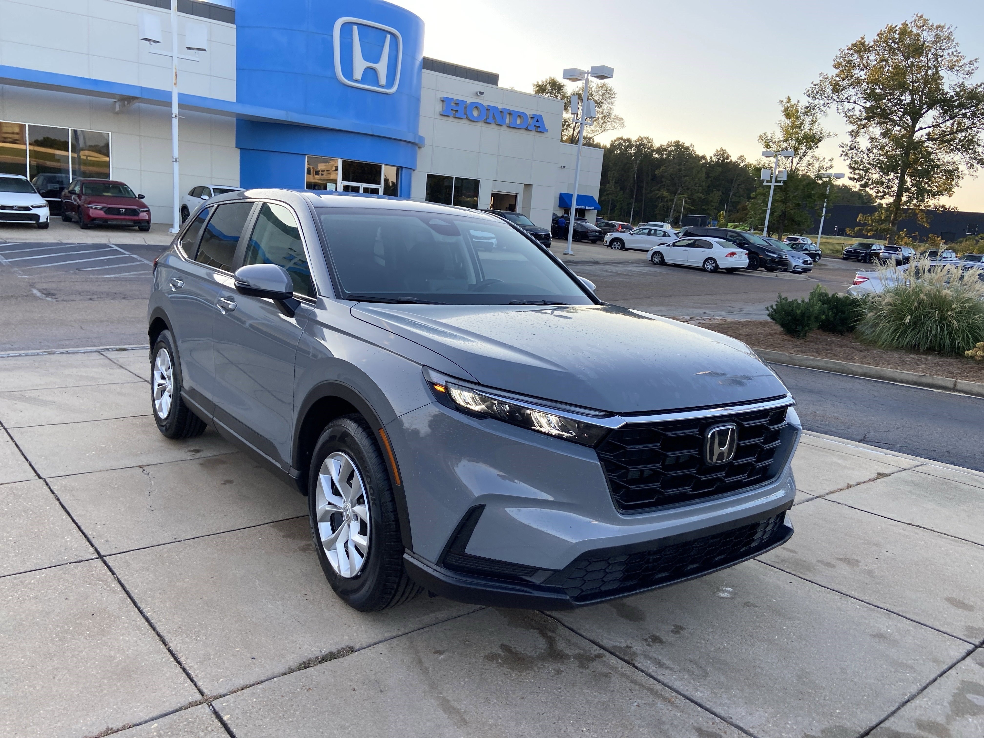 New 2026 Urban Gray Pearl Honda LX image 2