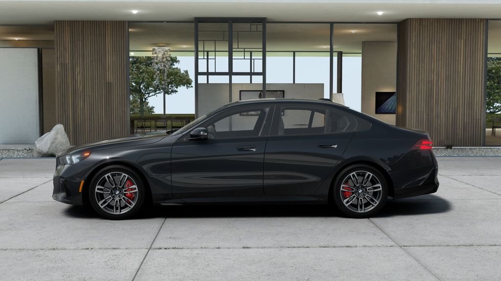 New 2027 Dark Graphite Metallic BMW 530i image 4