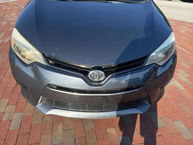 Used 2015 Gray Toyota LE image 22